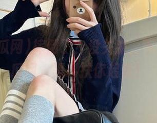 摔倒了？没关系，下载17吃瓜网，黑料扶你起来！
