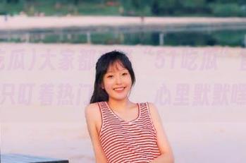 大家都在谈“51吃瓜”官网，我却只盯着热门图片，心里默默嘿嘿。
