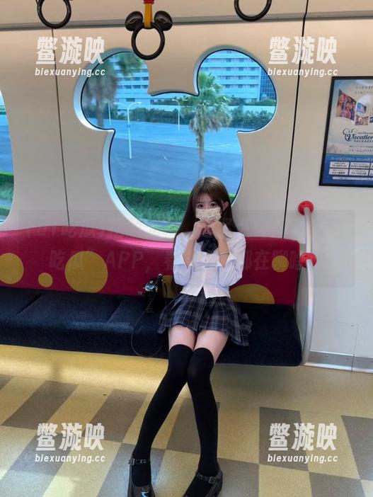 51吃瓜 摆脱无聊,赶紧点链接下“51吃瓜”APP,看看大家都在聊啥!