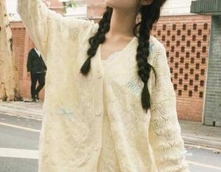 91吃瓜中心：校园里的安卓传说，不羁少年与美食的奇妙结合。