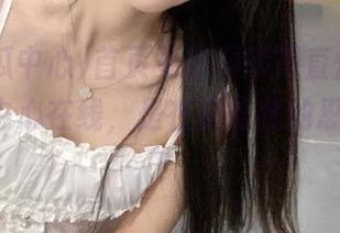 首页更新频率简直炸了，92吃瓜中心在线，是在挑战我的忍耐力吗？