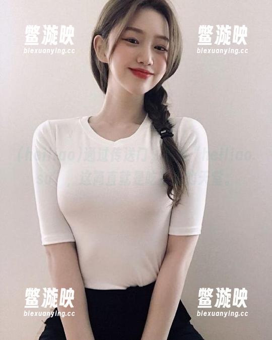 通过传送门，来到“heiliao.su”，这简直就是吃瓜者的天堂。