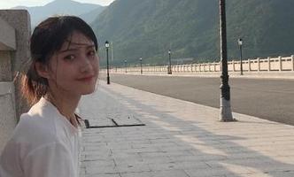 无聊？观看hlwbet，亲密接触每个网友的烦恼与快乐！
