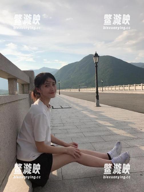 无聊？观看hlwbet，亲密接触每个网友的烦恼与快乐！