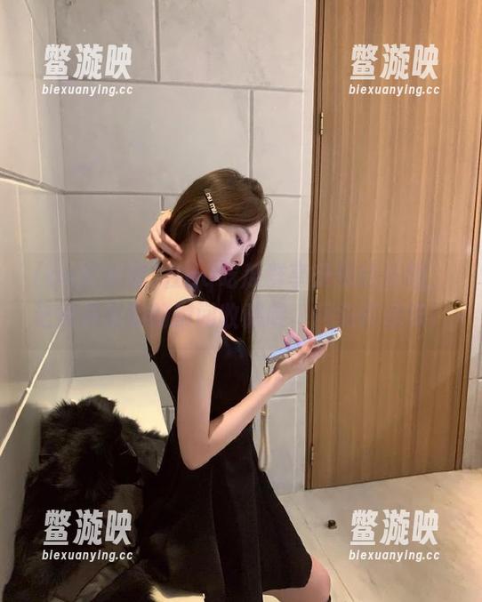 qq吃瓜群 在qq吃瓜群享受瓜的乐趣,记得把有趣的瞬间收藏哦,回头再品味!