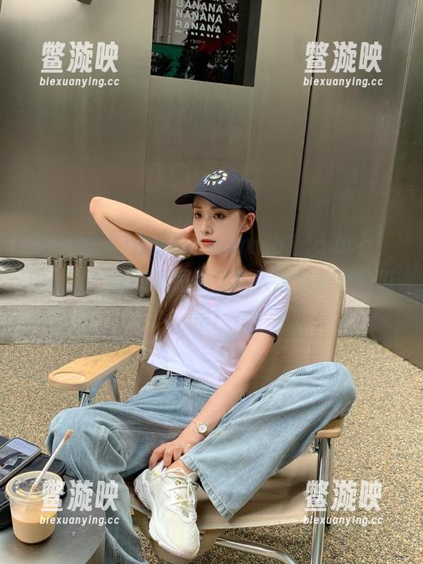 点开“www.51cg.org”的链接，结果满屏都是让人瞠目结舌的瓜果！