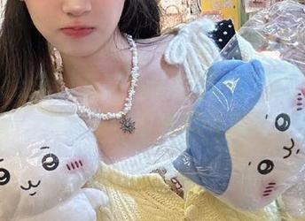 万篇长征黑料不打烊zzztttsu官网：烂桃子也敢登场，瓜田变秀场！
