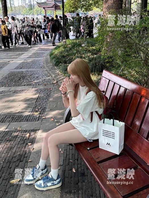 免费吃瓜 传说中的“免费吃瓜”网站,点开链接就被吸引,夭寿啦!