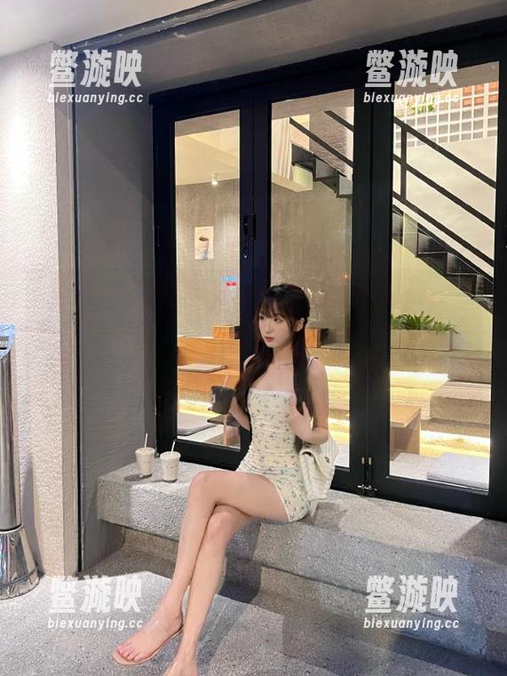 免费吃瓜网 感觉一切都无聊的时候,免费吃瓜网的入口召唤你,随便一退就变新天地!