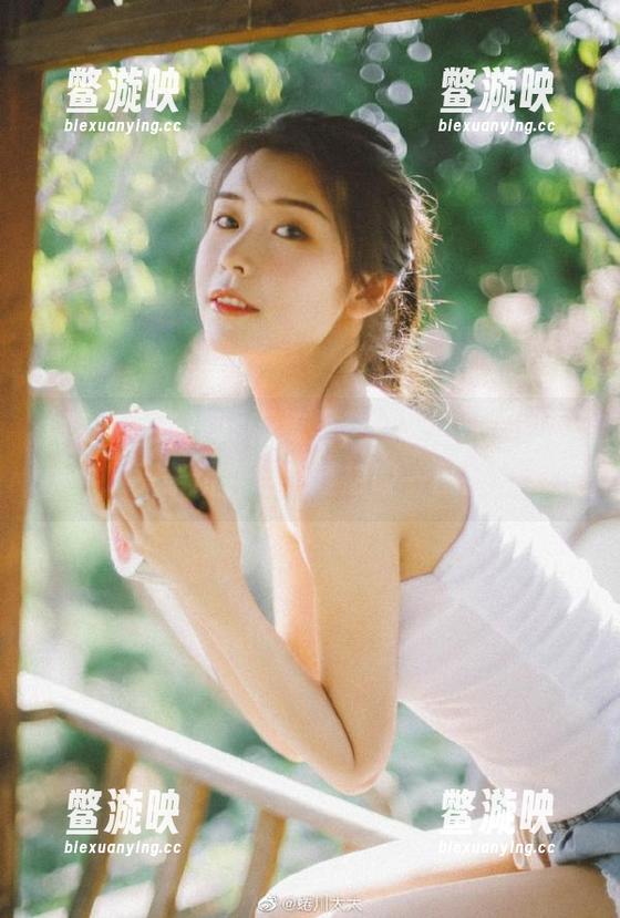 吃瓜头条 ios系统里,就差这一瓣吃瓜头条饼,越看越想咬一口!