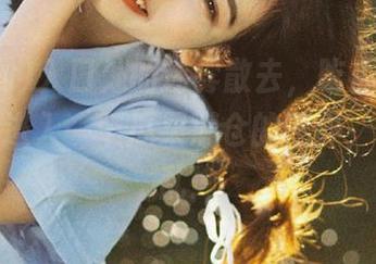 入口处的迷雾散去，吃瓜网传送门带我进入一个瓜果满仓的世界，眼花缭乱！