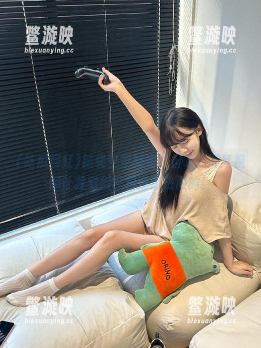 吃瓜网红 脑袋空空如也,但吃瓜网红视频让我觉得世界还挺热闹的!