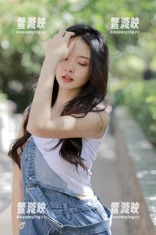 吃瓜黑料 好心急!吃瓜黑料网址更新视频,快来感受屏幕前的震撼!