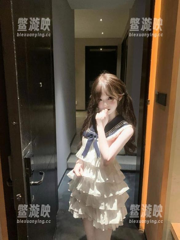 吃瓜黑料不打烊 51吃瓜黑料不打烊,下载后轻松穿越到热闹的八卦入口,让男神女神们吓得无处可逃。