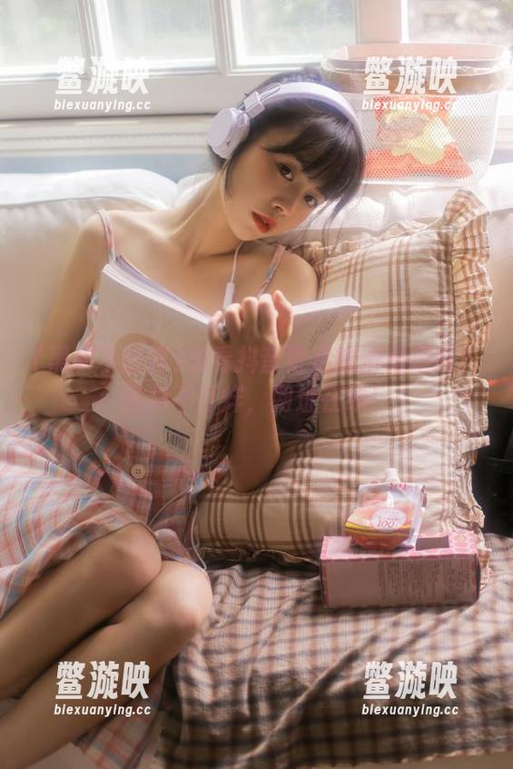 想看抖音背后的滑稽瞬间？黑料不打烊，网址在线！