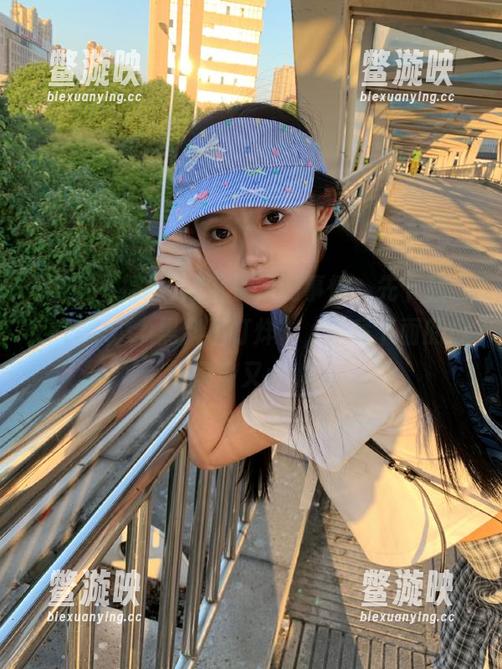 放下手里的事情，先下载“zztt45.su黑料不打烊”，毕竟下面的瓜又多又大。