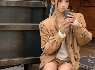 直达黑料冲哥的一字马！看得我想问：还要不要我给票圈打个Call？