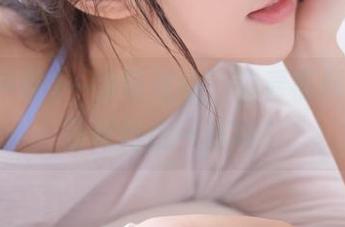 一字马现场，观看黑料冲哥能否保持这一体态？