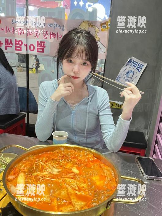 黑料正能量 在“黑料正能量”网址,不小心成为首席吃瓜官的可能性,你想到了吗?