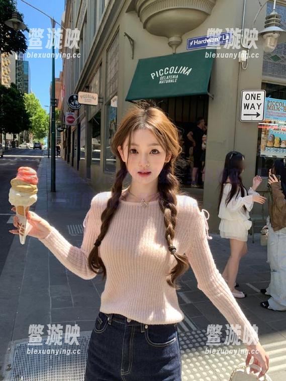 尴尬的时刻，当视频在“黑料正能量吧”里曝光了。。。