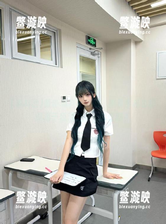 黑料社 最新黑料社在线,抱着手机也能遨游于瓜海之中,你信吗?