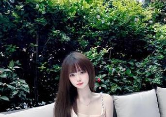 黑料老司机万里长征篇网站：这水太深，真想举手打个伞再继续看。