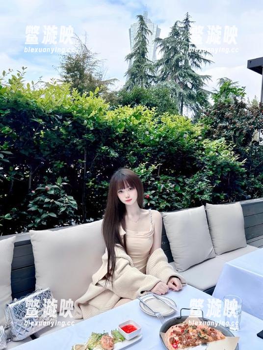 黑料老司机 黑料老司机万里长征篇网站:这水太深,真想举手打个伞再继续看。